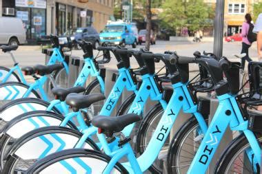 Chicago's Divvy to become biggest bikeshare in North America by service area